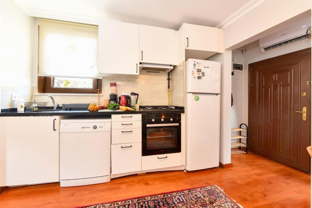 Daire Taksim Private Terrace Close To Antique Store Galata Port Cihangir *