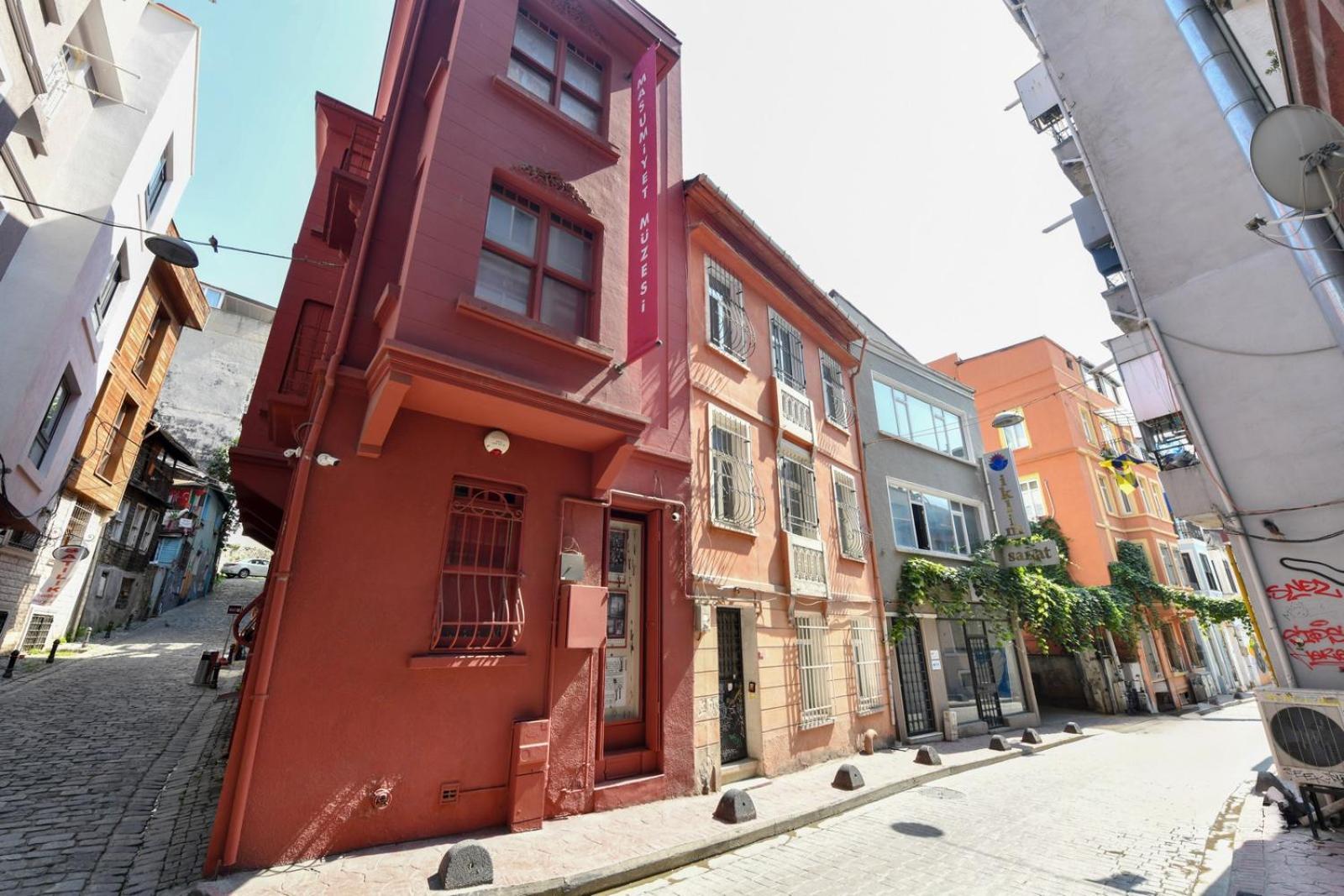 Taksim Private Terrace Close To Antique Store Galata Port Cihangir Stambuł