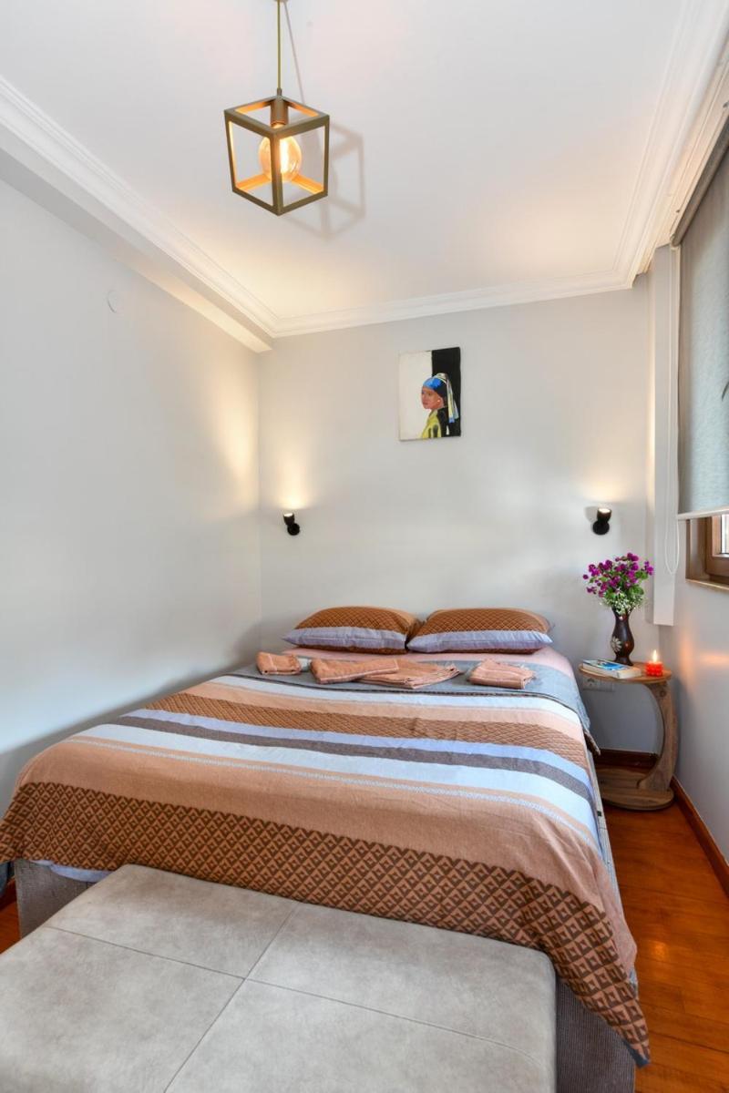 Taksim Private Terrace Close To Antique Store Galata Port Cihangir İstanbul
